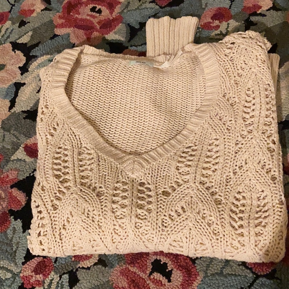 Urban outfitters sweater size small. Color cream